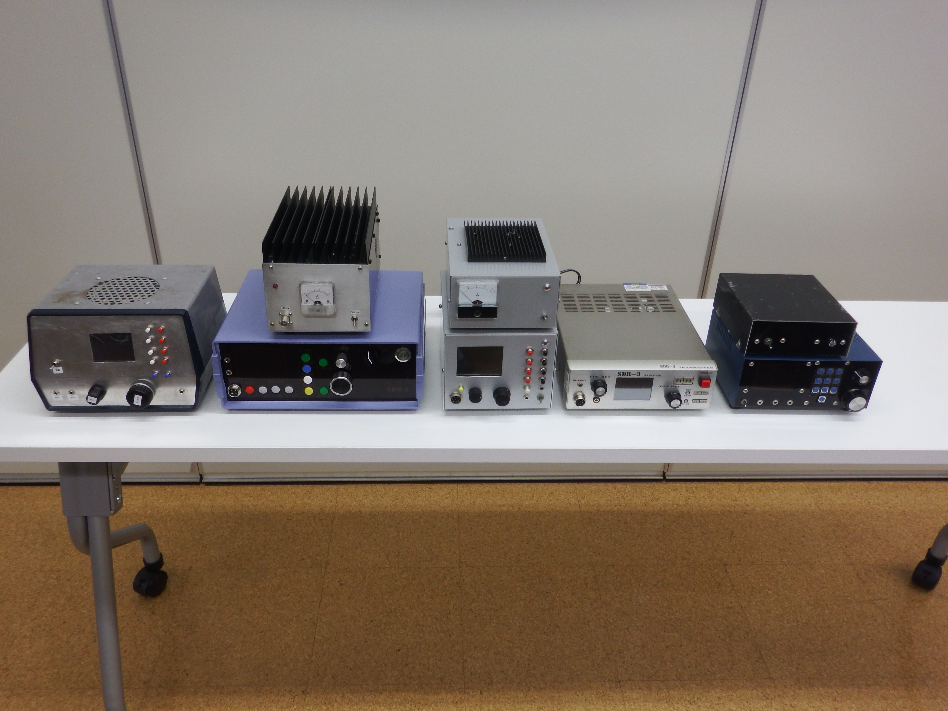 HF AM通信へのお誘い-HF AM同好会 自作真空管送信機と五球 HF AM通信へのお誘い-HF AM同好会 自作真空管送信機と五球